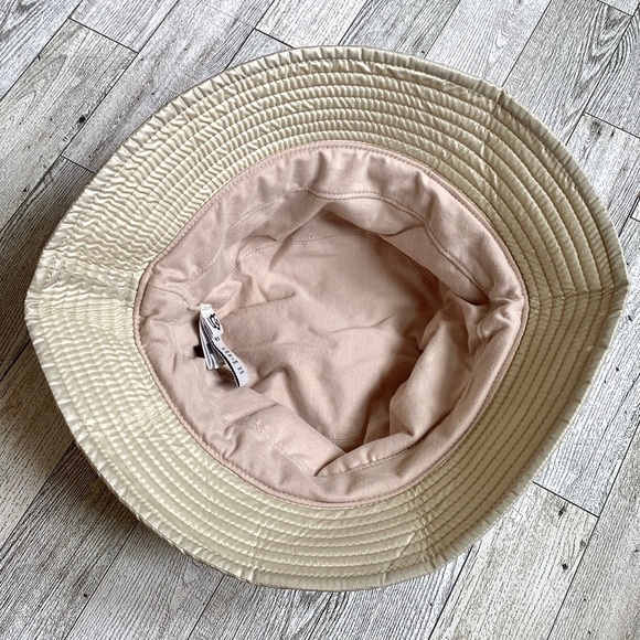 NWT✨UGG®Water Resistant Bucket Hat Ivory - Picture 6 of 8